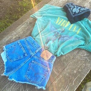 🤘Vintage Levi’s jean shorts